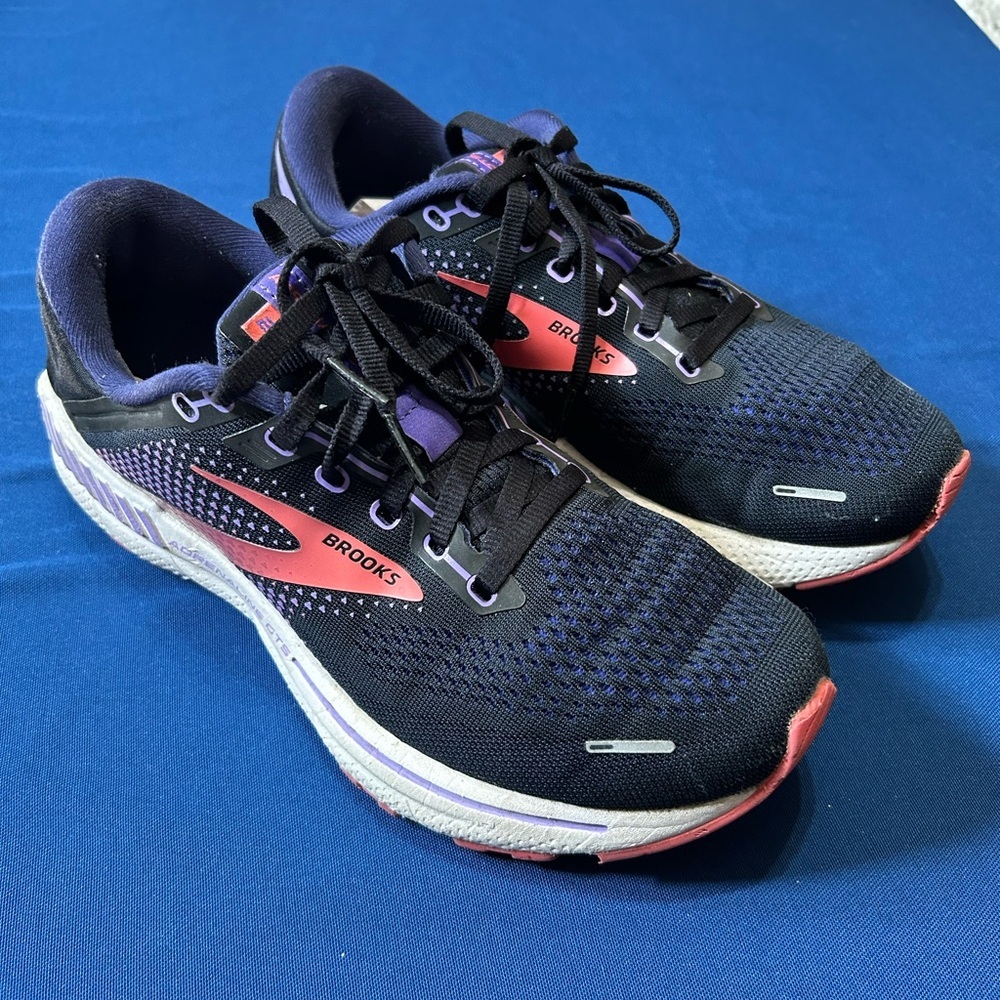 Brooks Women's Black & Coral Athletic Running Shoes